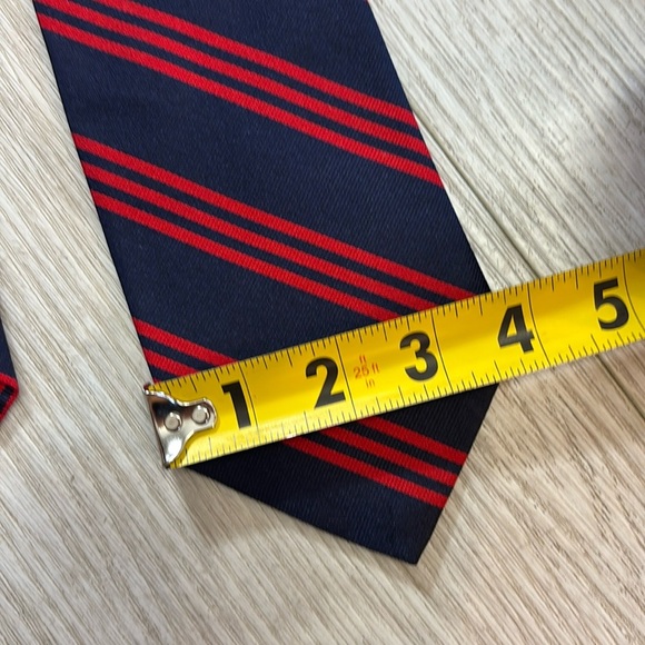 Lauren Ralph Lauren Navy Blue Red Striped Tie - Picture 2 of 8